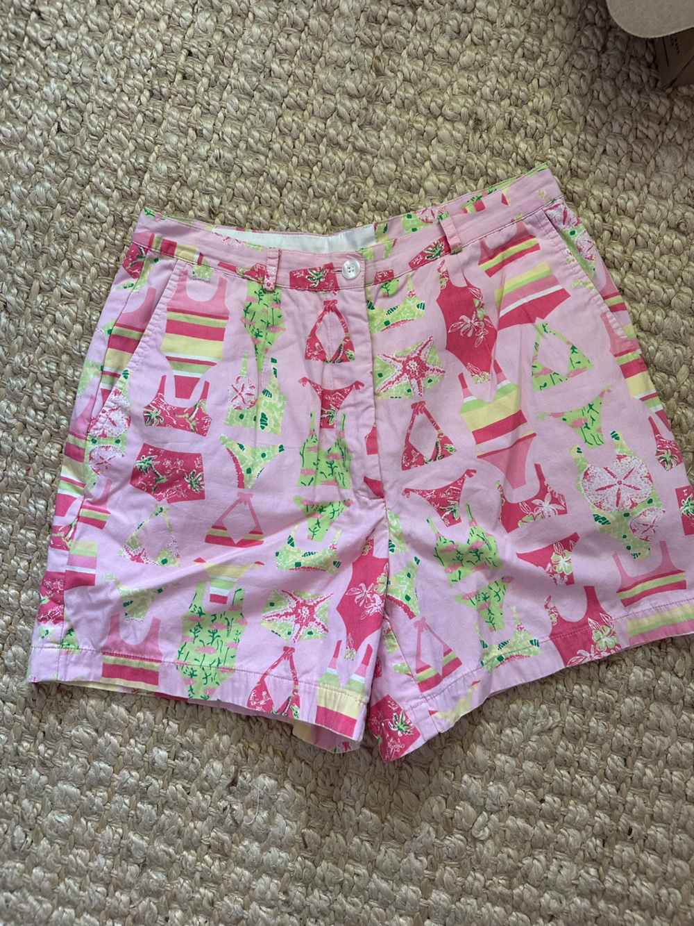 Vintage Lilly Pulitzer shorts. Size 2